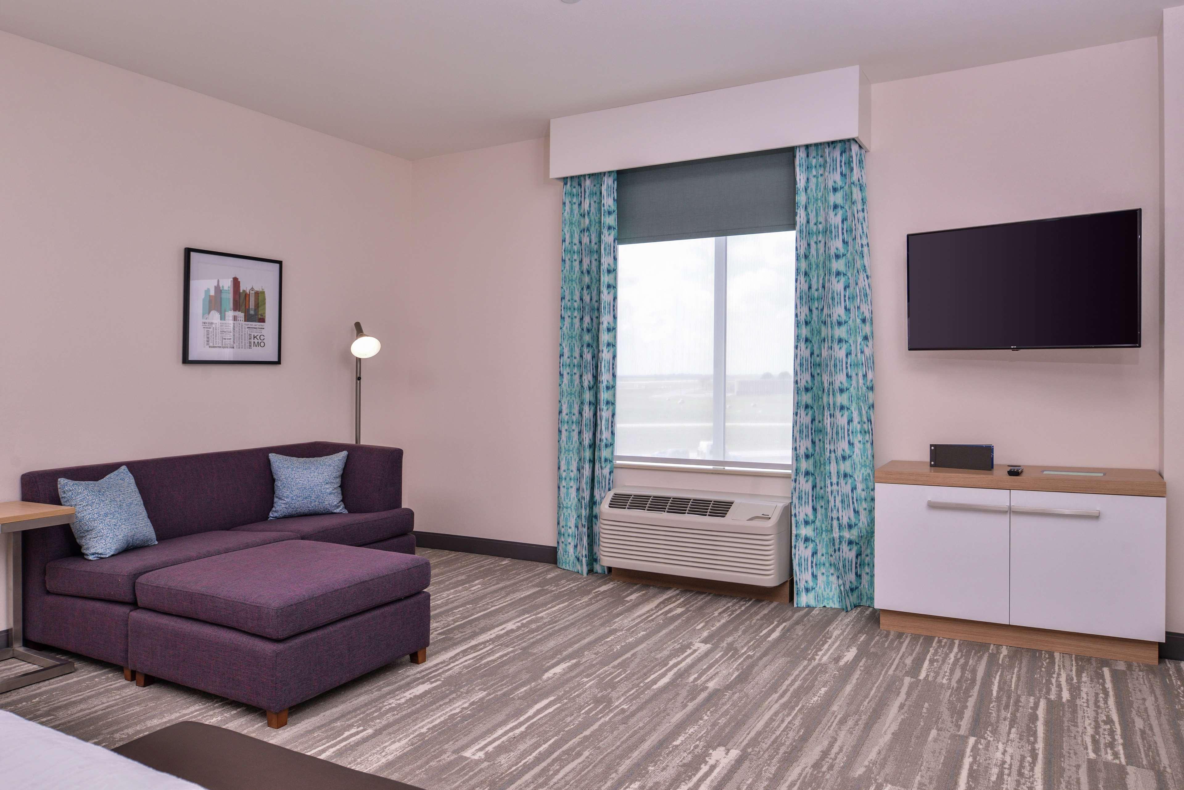 Hilton Garden Inn Kansas City Airport Mo מראה חיצוני תמונה