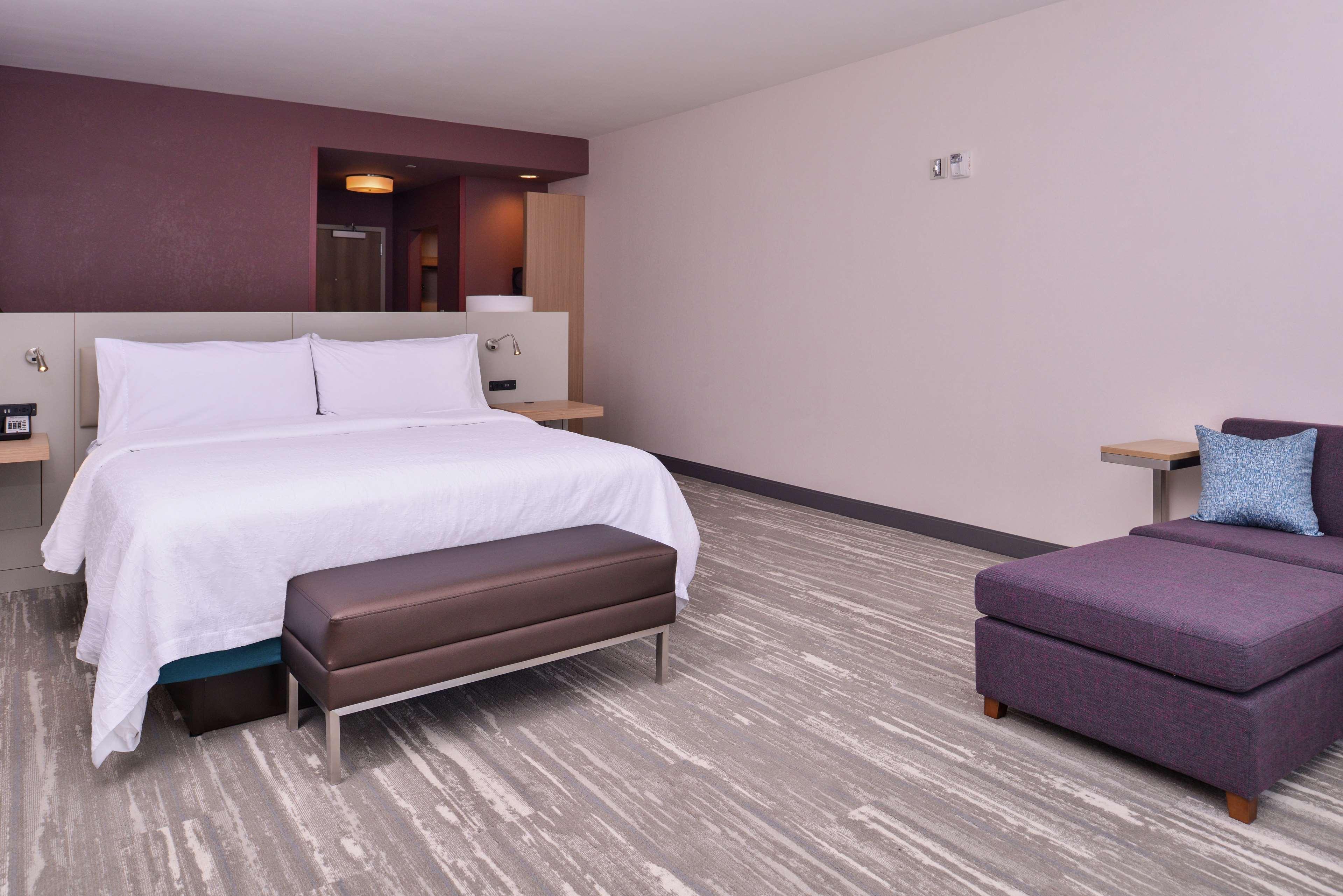 Hilton Garden Inn Kansas City Airport Mo מראה חיצוני תמונה