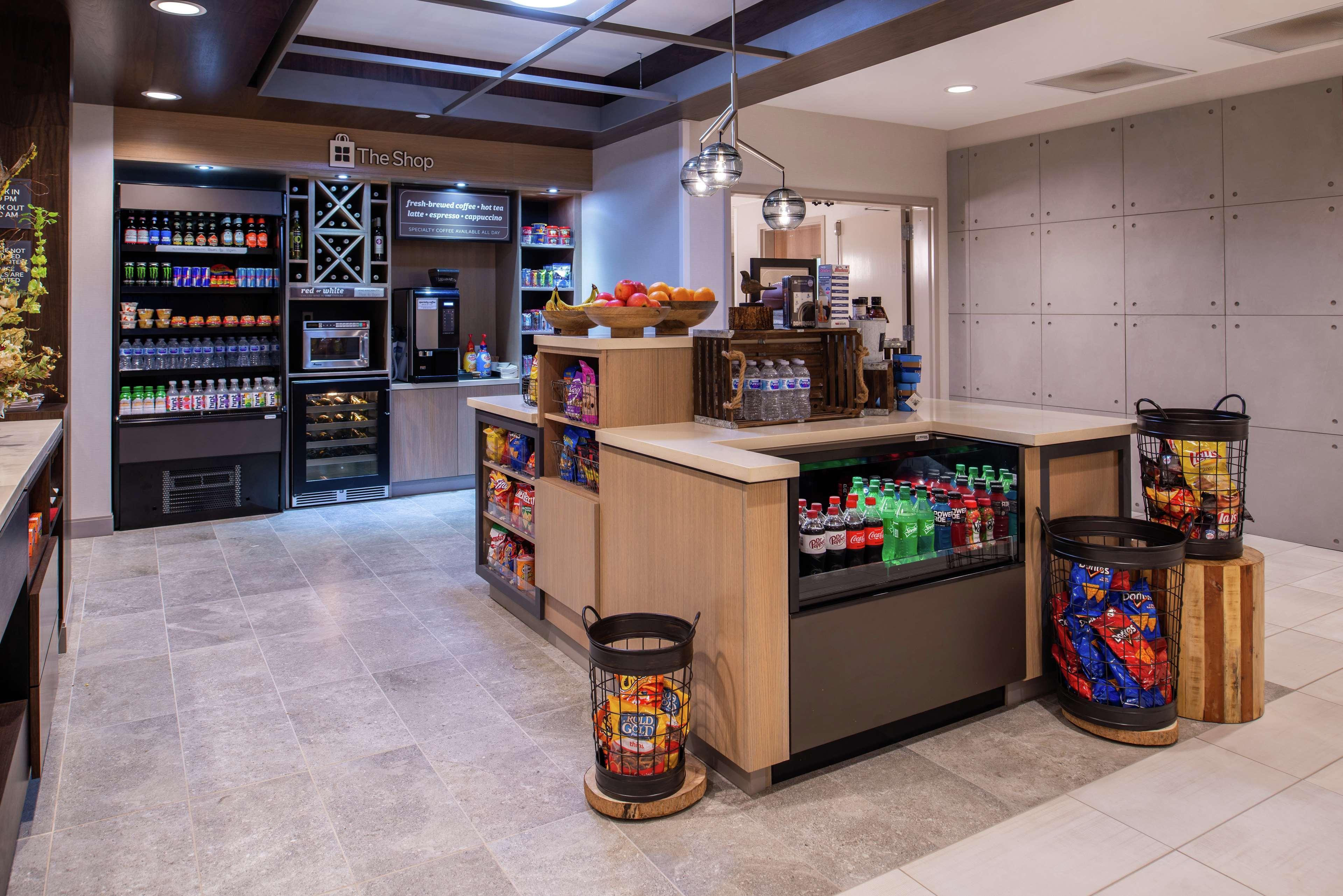 Hilton Garden Inn Kansas City Airport Mo מראה חיצוני תמונה