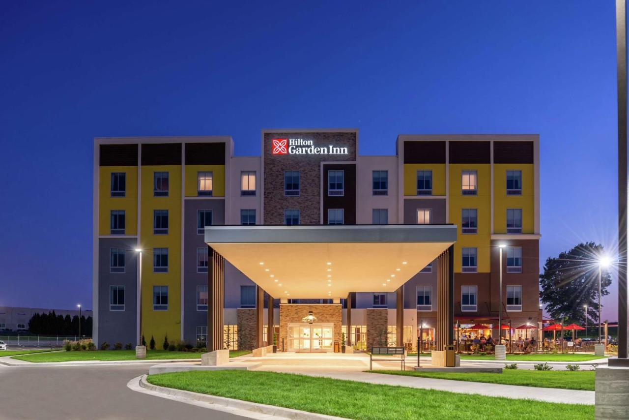 Hilton Garden Inn Kansas City Airport Mo מראה חיצוני תמונה
