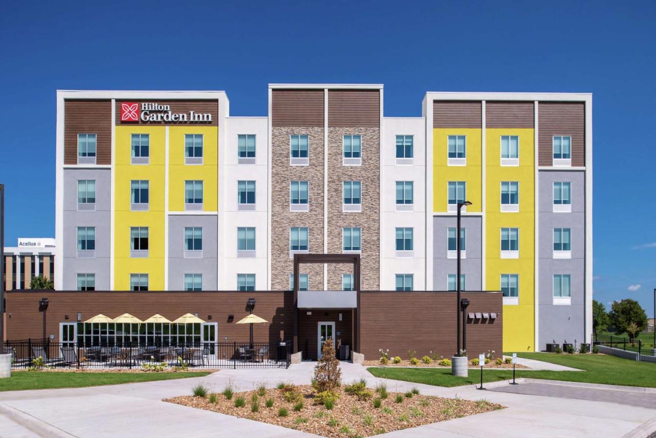Hilton Garden Inn Kansas City Airport Mo מראה חיצוני תמונה