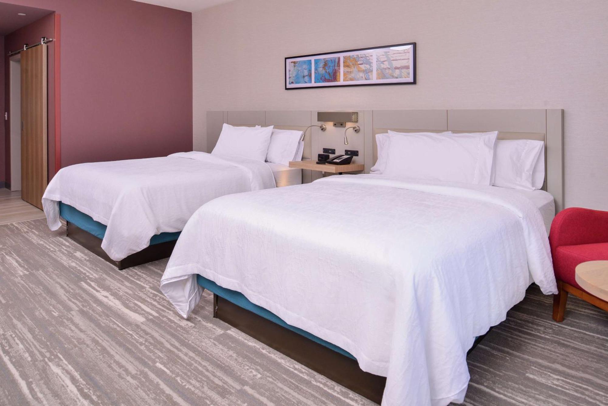 Hilton Garden Inn Kansas City Airport Mo מראה חיצוני תמונה