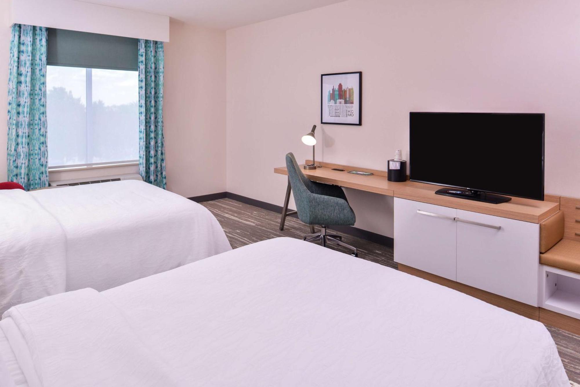 Hilton Garden Inn Kansas City Airport Mo מראה חיצוני תמונה